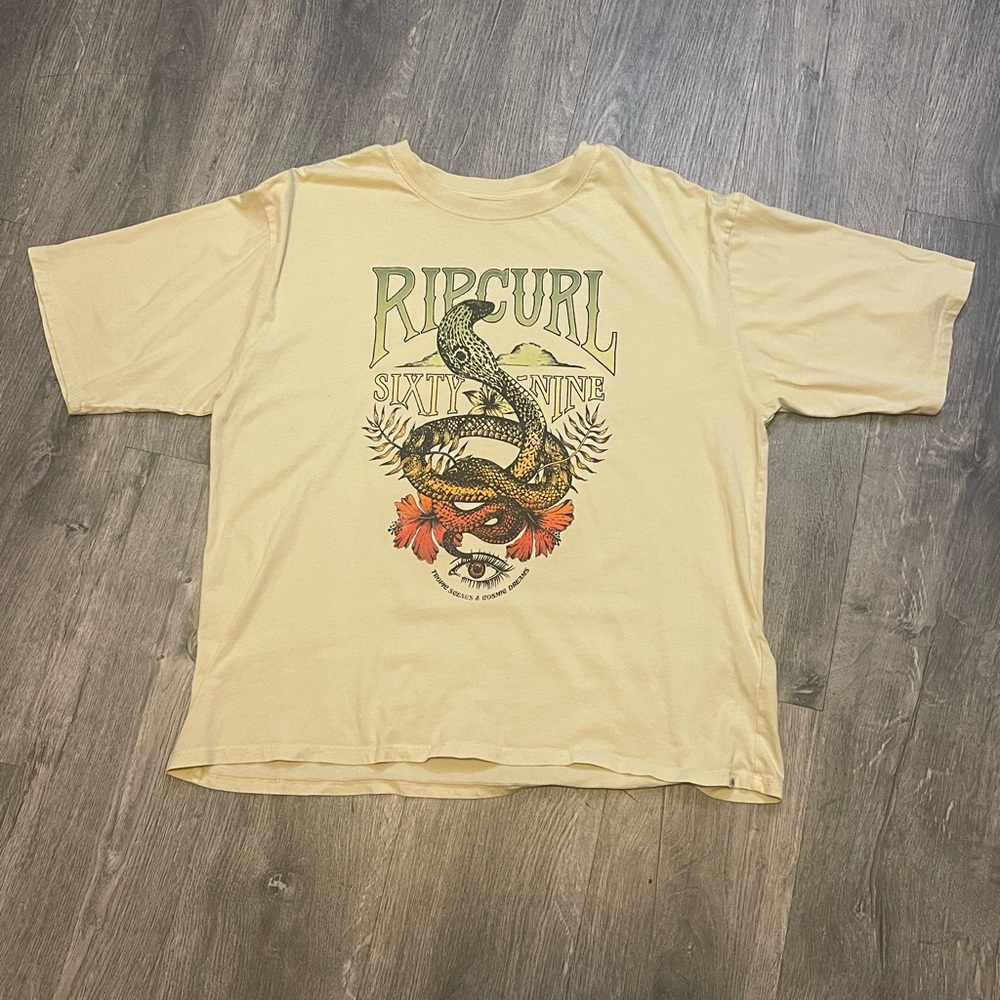 Rip Curl Men’s Surfing Shirt with King Kobra Design size S - Surf, Beach, Summer